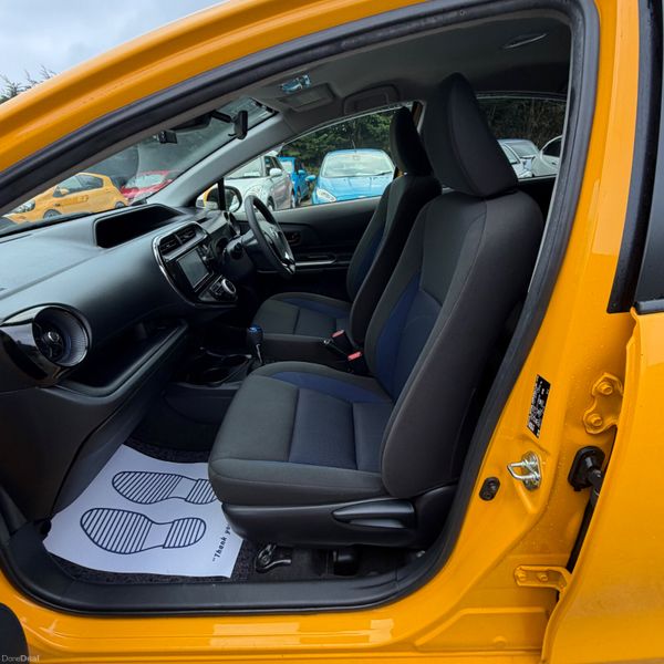 Toyota Aqua 2018 Hybrid 379759774