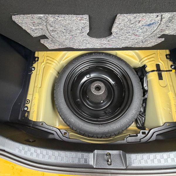 Toyota Aqua 2018 Hybrid 379759776