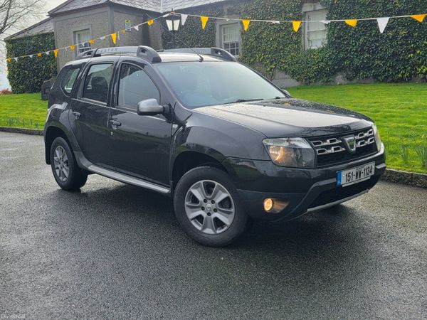 Dacia Duster 2015 379762816