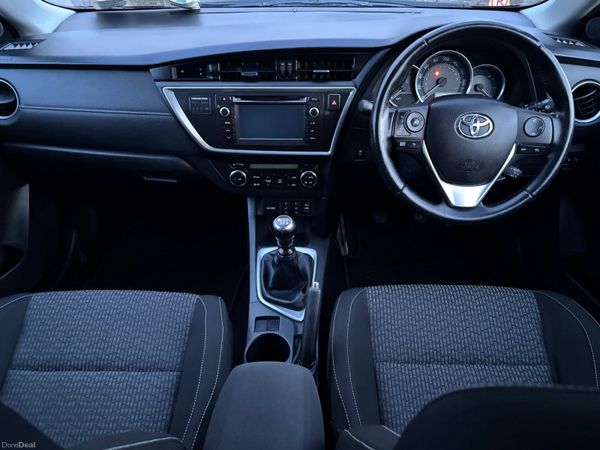 2015 Toyota Auris 1.33 VVT-I Nct 10/26 379712778