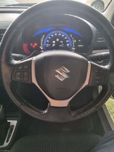 2014 Suzuki Swift Automaic 379727682