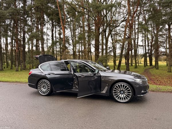 BMW 7-Series 2019 740e Exclusive 379855310