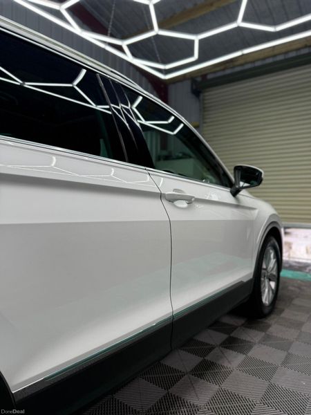 VW Tiguan 2020 (201) - Highline + Pano Sunroof! 379870206