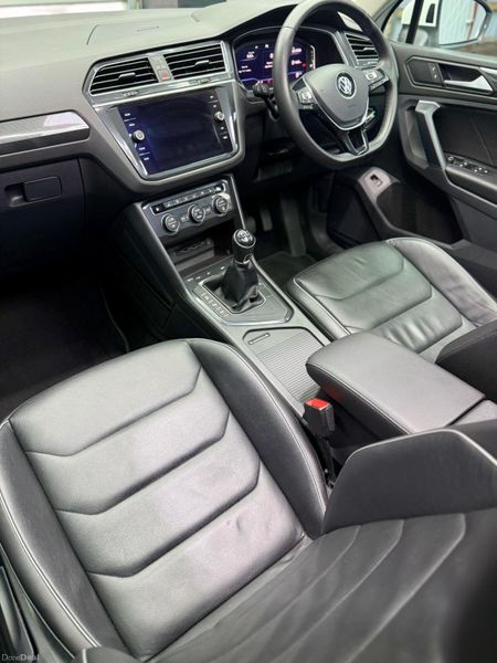 VW Tiguan 2020 (201) - Highline + Pano Sunroof! 379870210