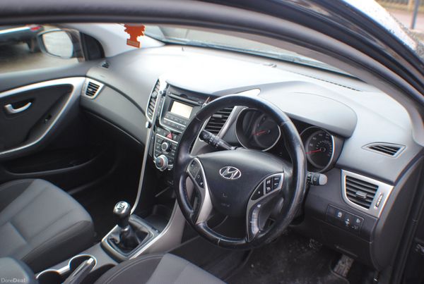 Hyundai i30 1.6 DIESEL DELUXE 5DR 2016 379814296