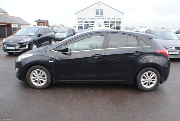 Hyundai i30 1.6 DIESEL DELUXE 5DR 2016 379814300