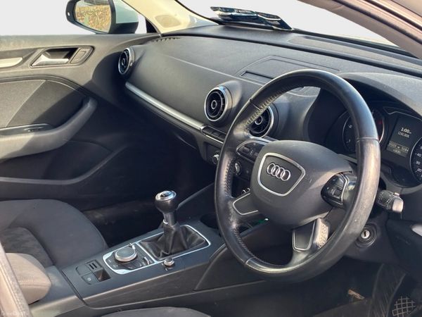 2015 Audi A3 1.6TDI 379820598