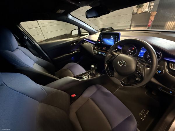 181 Toyota C-HR 1.2 Luna Sport *V Low Klms * 379823938