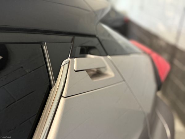 181 Toyota C-HR 1.2 Luna Sport *V Low Klms * 379824022