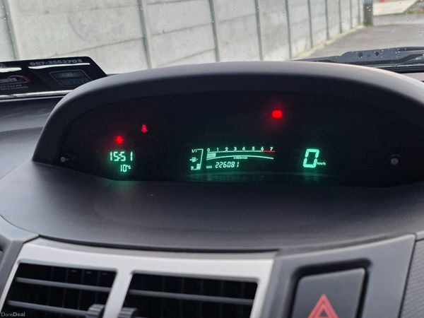 Toyota Yaris 1.0 VVT-i Terra NCT 07/26 TAX 05/26 379829424