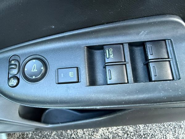 2015 Honda Jazz/Fit 1.5 Hybrid Automatic 379951372