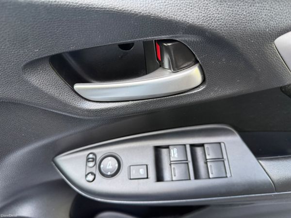 2014 Honda Fit  1.5 Hybrid Automatic,52K Miles 379952012