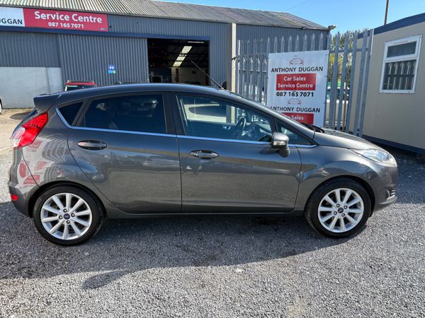 2017 Ford Fiesta Titanium 379971584