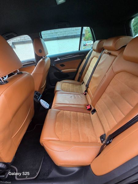 Volkswagen Golf 2015 379972320