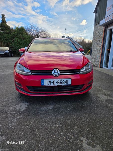 Volkswagen Golf 2017 1.2tsi comfort line 379972982