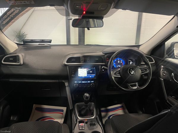 162 Renault Kadjar Dynamique -1 owner- High Spec 379930048