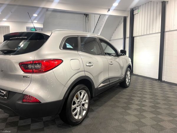 162 Renault Kadjar Dynamique -1 owner- High Spec 379930062