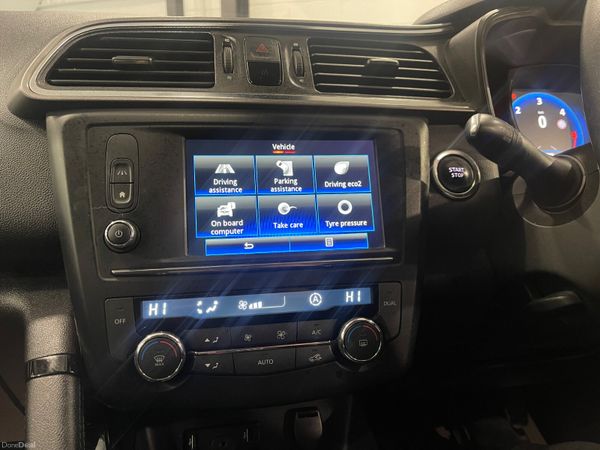 162 Renault Kadjar Dynamique -1 owner- High Spec 379930064