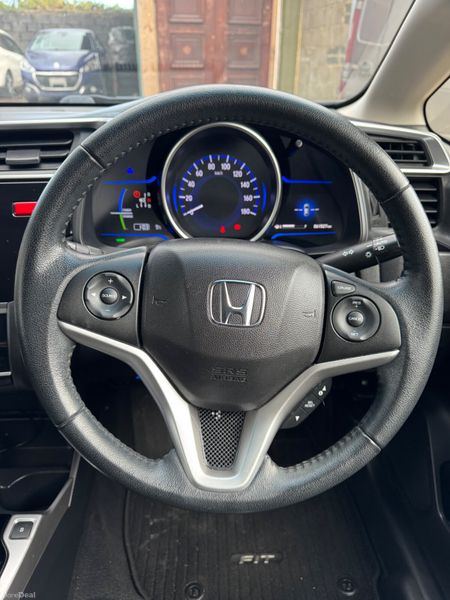 HONDA FIT 1.5L Hybrid Auto 2015 62000KM High Spec 380049534