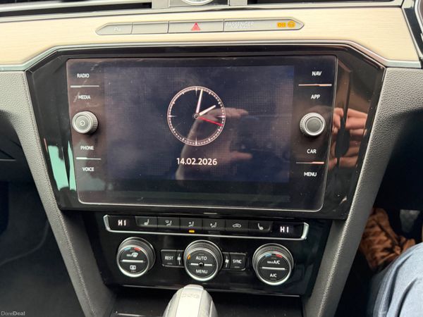 181 Volkswagen Passat 2.0TDI HIGHLINE DSG 380052266