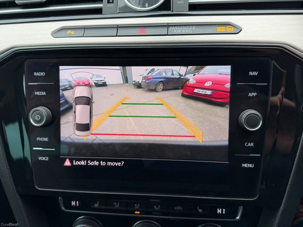 181 Volkswagen Passat 2.0TDI HIGHLINE DSG 380052370