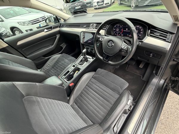 181 Volkswagen Passat 2.0TDI HIGHLINE DSG 380052302