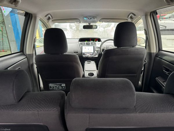 2014 Toyota Prius 1.8 Hybrid Automatic 7 seats 380097654