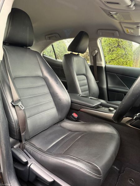 Immaculate 151 Lexus IS300h! 380029732