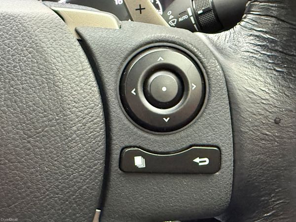 Immaculate 151 Lexus IS300h! 380029736