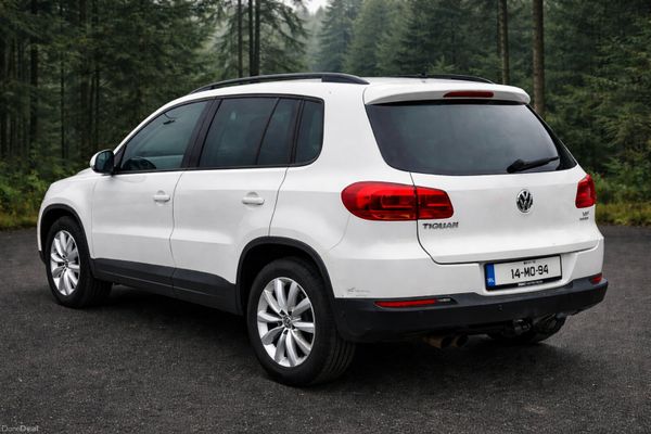 141 VOLKSWAGEN TIGUAN 2.0 TDI 150 —LOW KMS —- 380033004