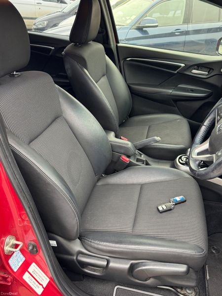 HONDA FIT HYBRID 2018 60000 KM 2 keys High Spec 380037694