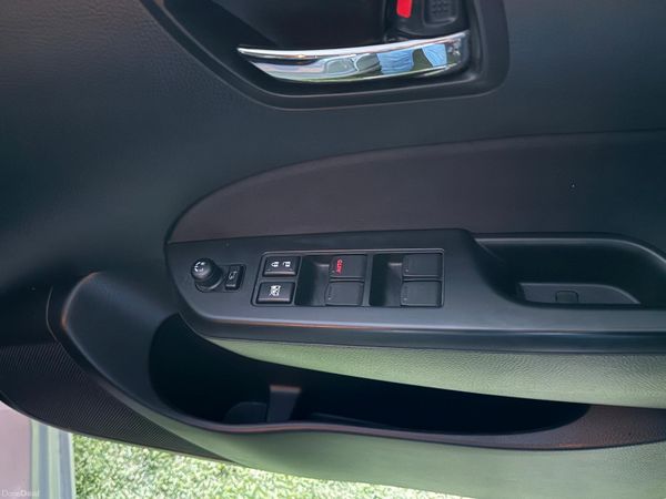 2014 Suzuki swift Automatic 380156660