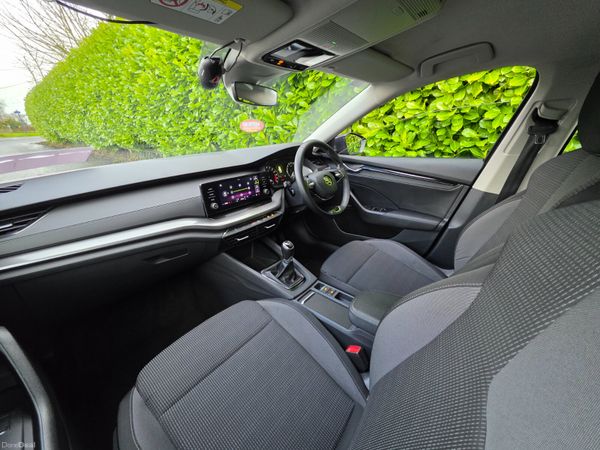 2022 Skoda Octavia Ambiente 2.0 TDI Estate 380180212