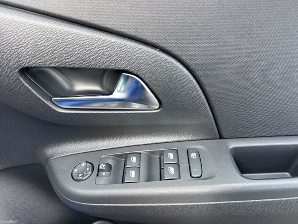 2024 OPEL CORSA 1.2 PETROL ELEGANCE LOW KMS 380181598