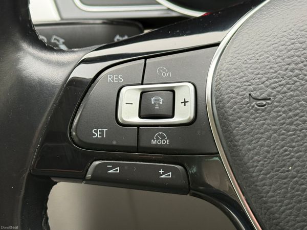 Now Reserved! 181 Volkswagen Passat Business! 380279758