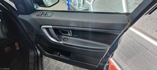 Land Rover Discovery Sport 2016 - Low Milage 380280096