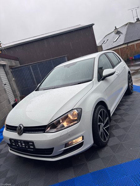 Volkswagen Golf 2016 380296462