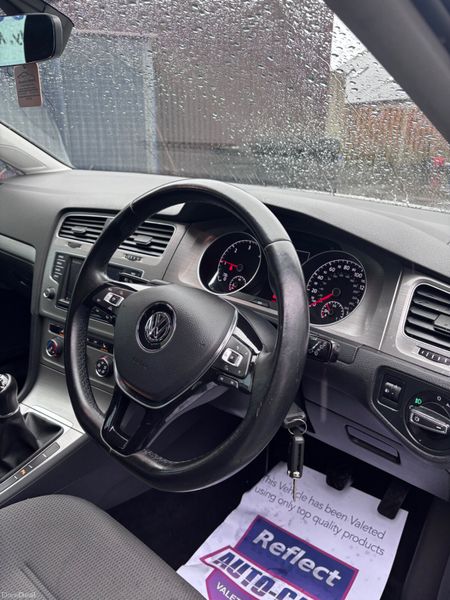 Volkswagen Golf 2016 380296476
