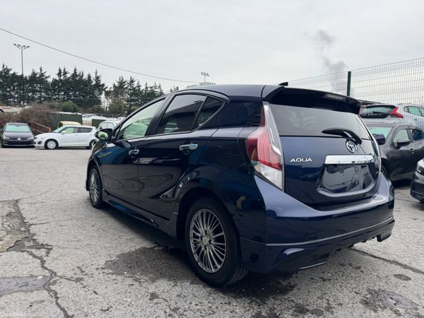 2017 Toyota Aqua Hybrid Automatic 380204628