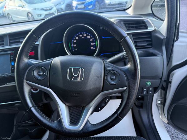 2016 Honda Fit 1.5 Hybrid Automatic 380237258