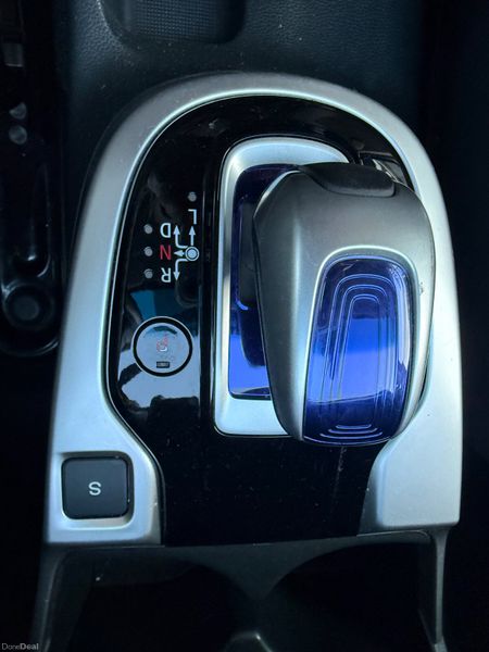 2016 Honda Fit 1.5 Hybrid Automatic 380237264