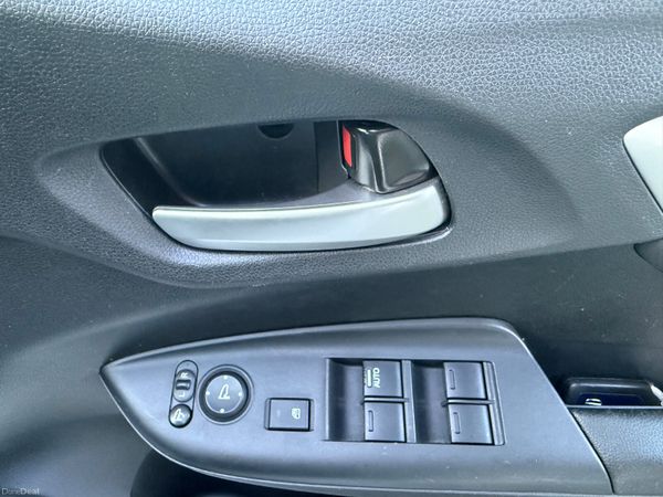 2016 Honda Fit 1.5 Hybrid Automatic 380237278