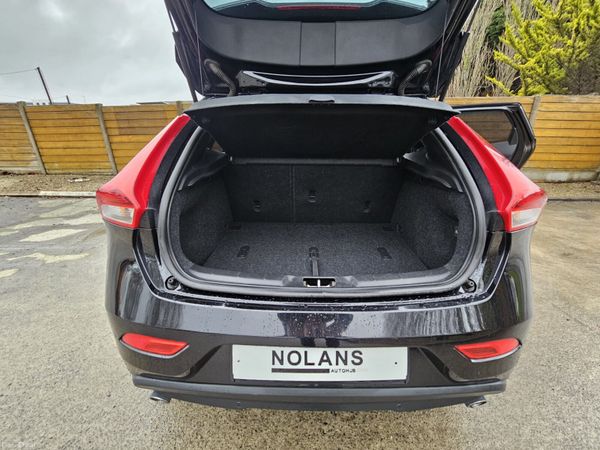 Volvo V40 D4 2.0 DIESEL AUTO NEW NCT 02/28 380344062