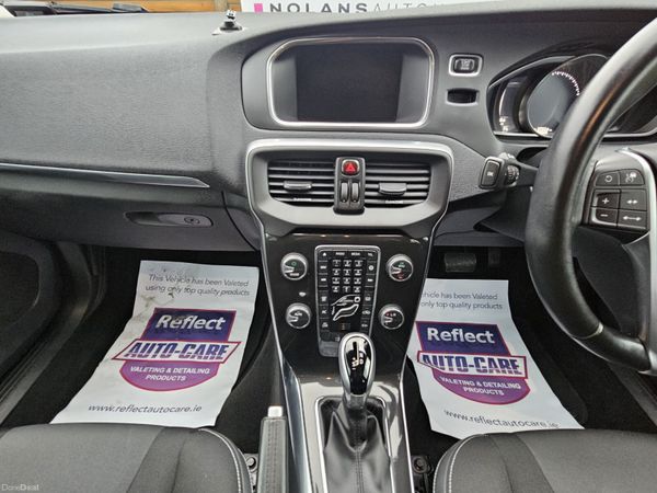 Volvo V40 D4 2.0 DIESEL AUTO NEW NCT 02/28 380344092