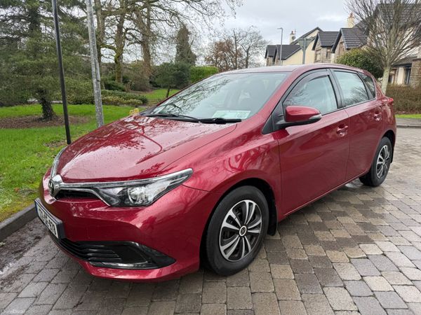 Toyota Auris 2017 1.33 Petrol LOW KMS 380360692