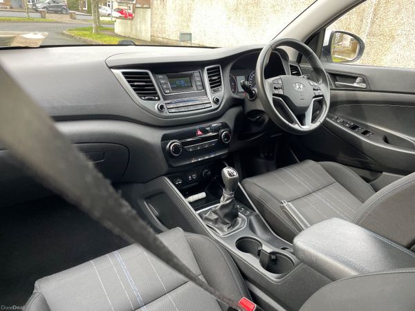 Hyundai Tucson 2017 ice white ! 380368798