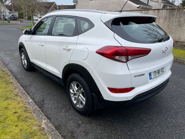 Hyundai Tucson 2017 ice white ! 380368868