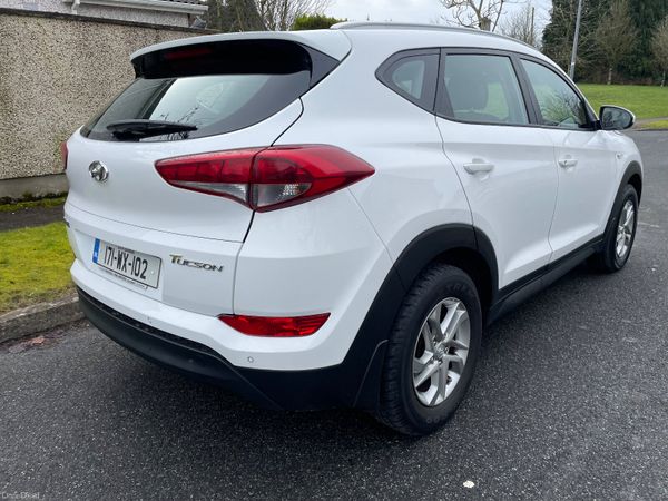 Hyundai Tucson 2017 ice white ! 380368872