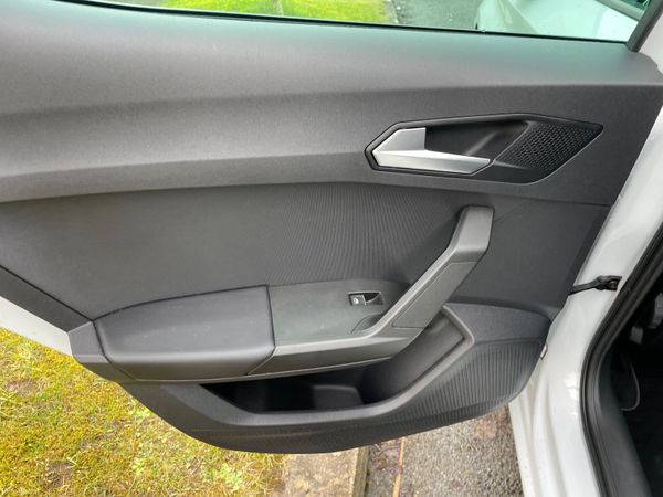 SEAT Leon 1.6 TDI ONLY 124,Klms 380369290