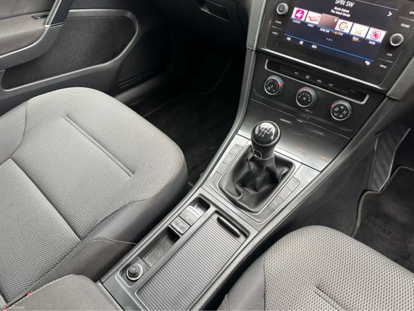 Volkswagen Golf 1.6 TDI SE BLUEMOTION 115PS 5DR 380396800